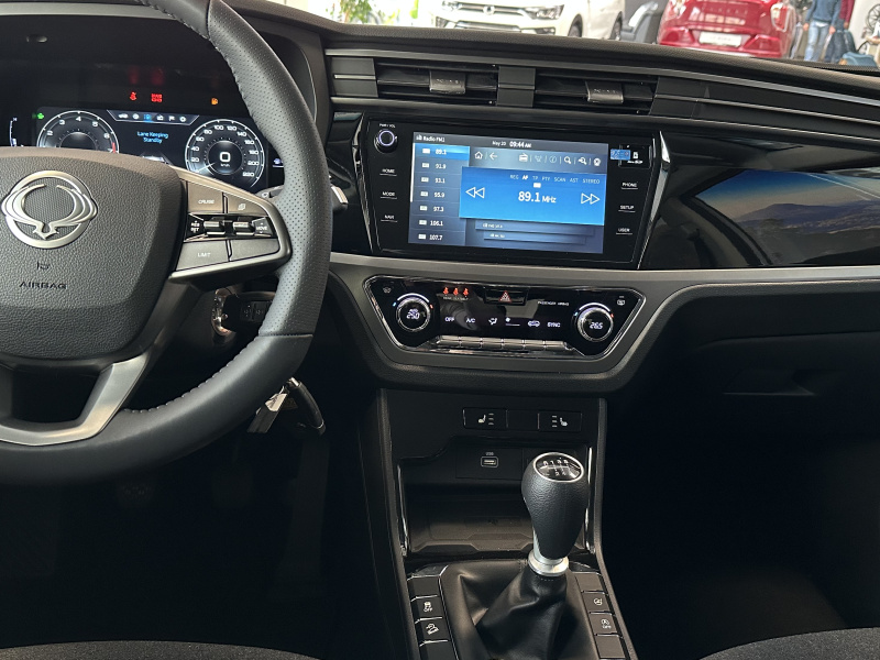 KGM Korando ADE FWD MT 1