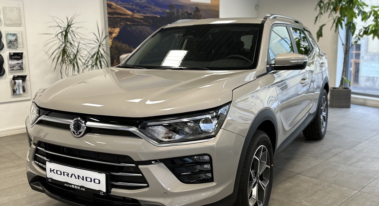 KGM Korando EBL FWD AT 1