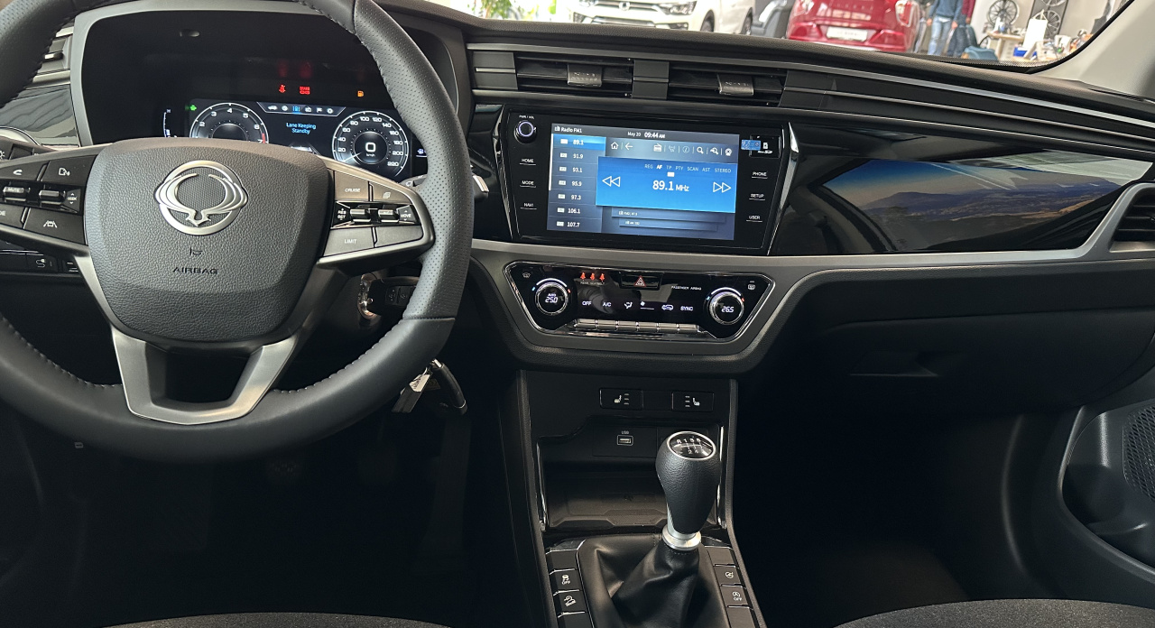 KGM Korando WAA FWD MT 3