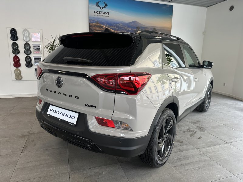KGM Korando EBL FWD AT TECH BP E11