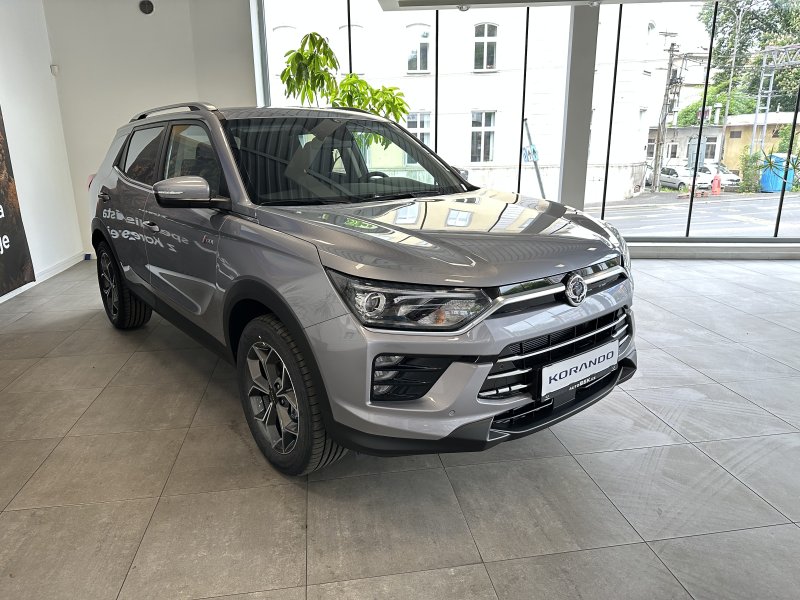 KGM Korando ADE FWD AT TECH 1