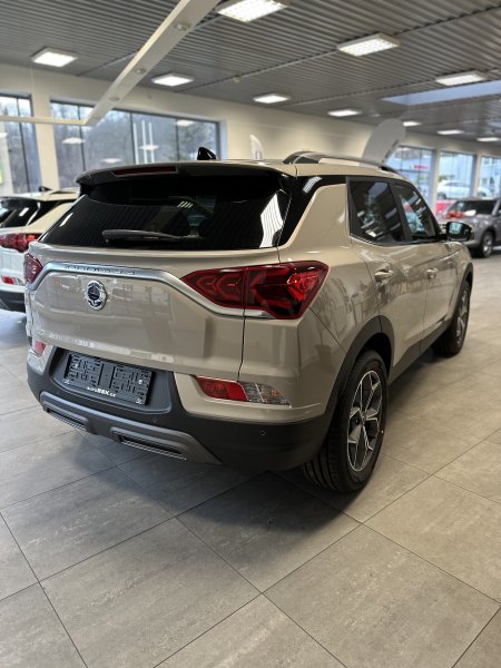 KGM Korando EBL AWD AT 1