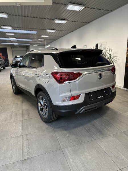 KGM Korando EBL AWD AT 1