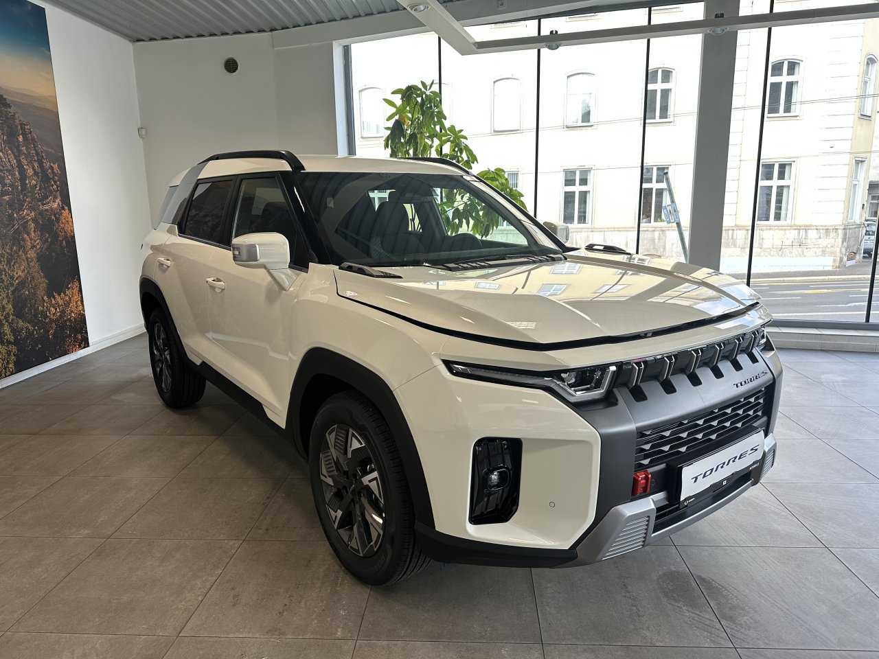 KGM Torres HEV Style FWD AT WAA