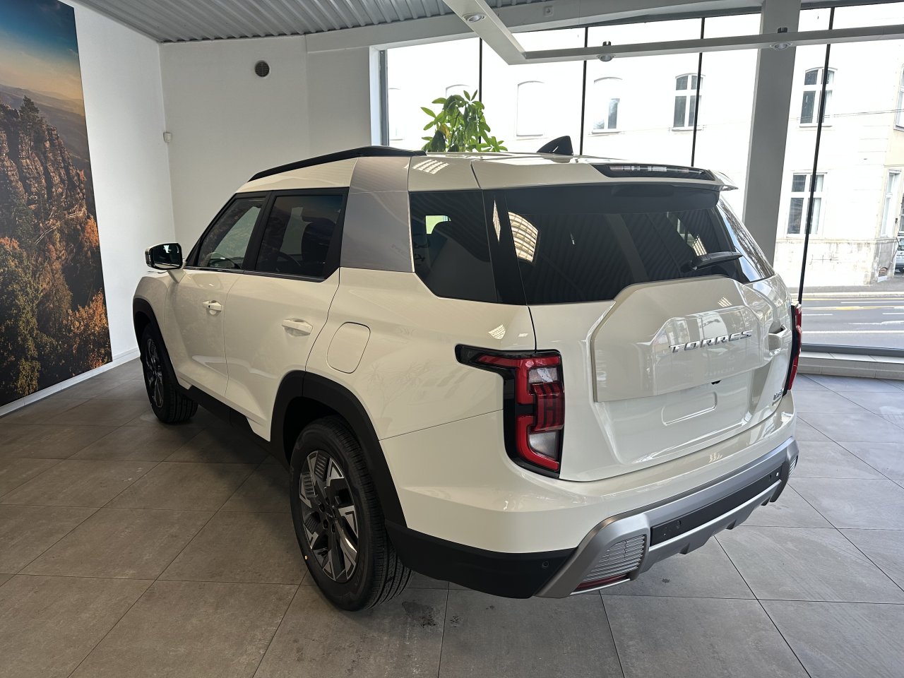 KGM Torres HEV Style FWD AT WAA