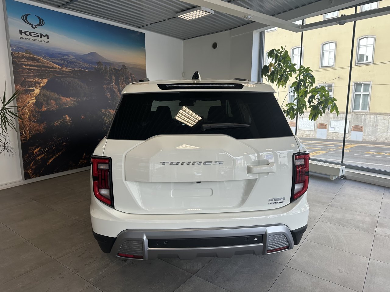 KGM Torres HEV Style FWD AT WAA