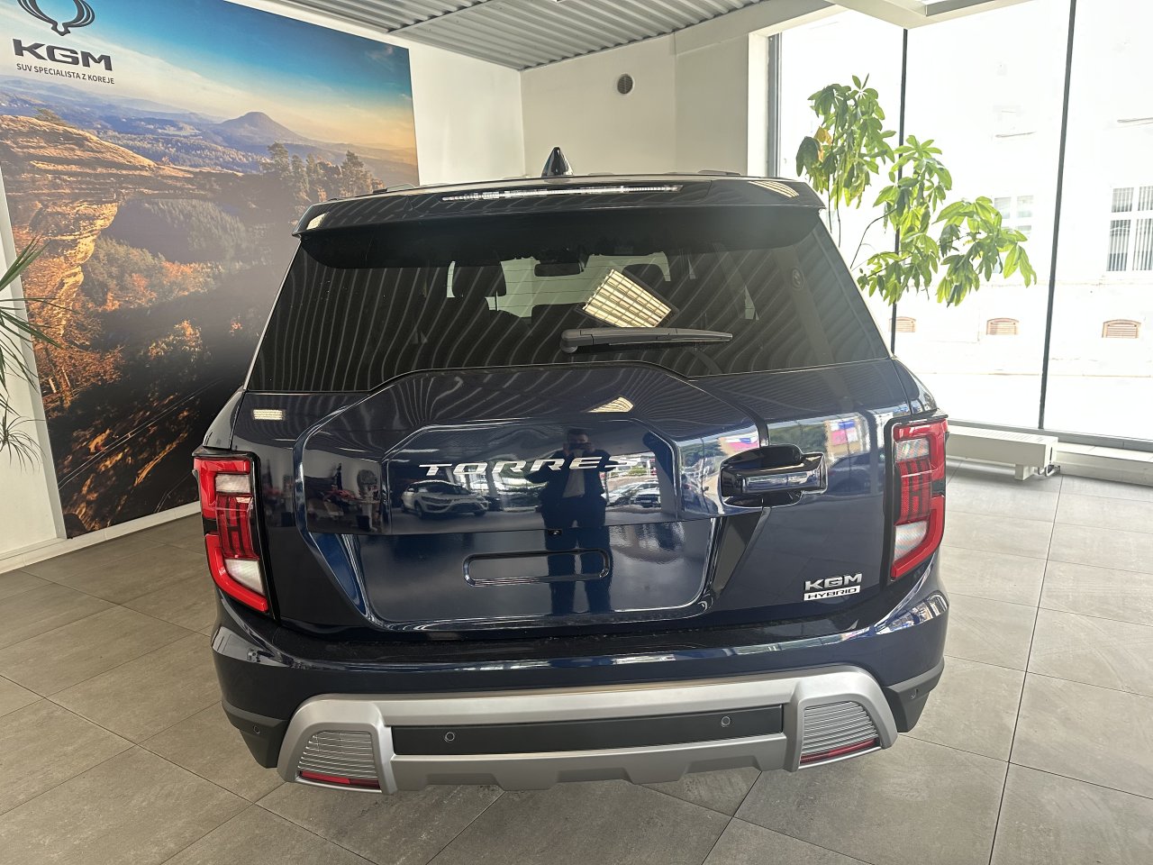 KGM Torres Style FWD AT BAS E16