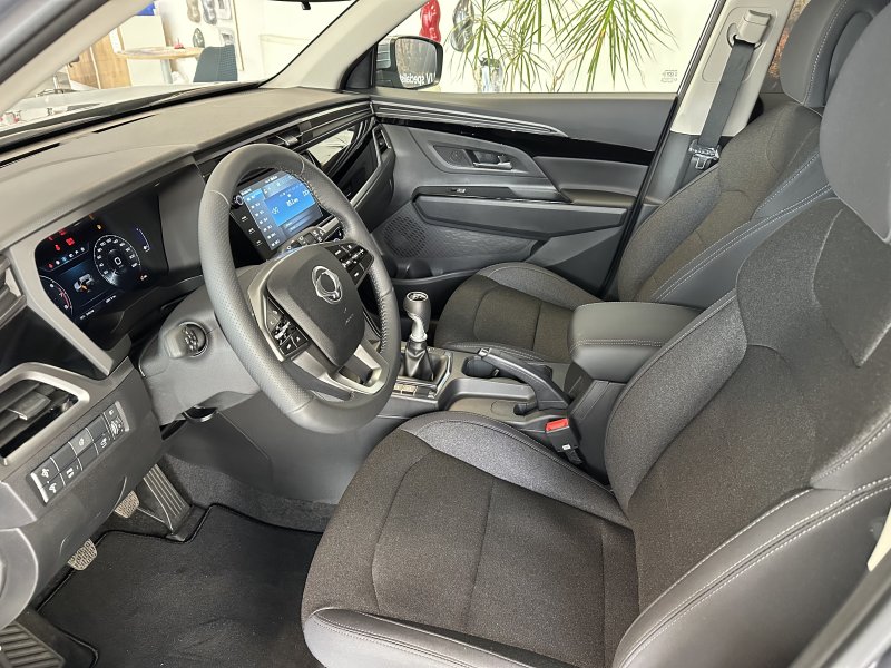 KGM Korando WAA FWD MT 4